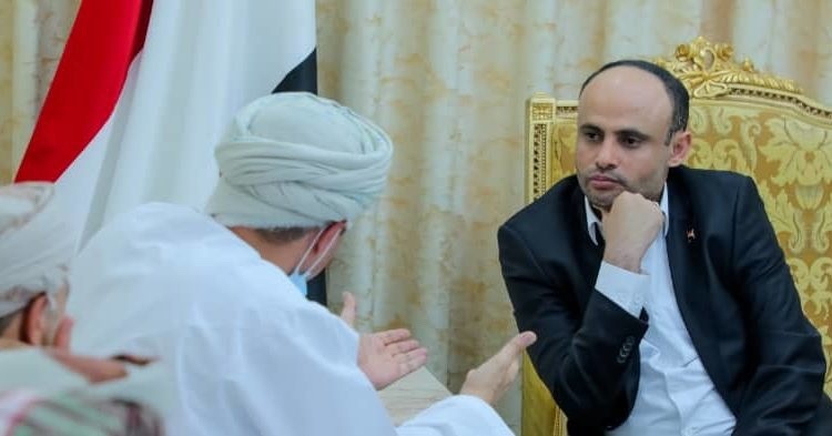 الحوثيون: العمانيون حملوا إلينا رغبة سعودية من أعلى مستوى للتوصل إلى..حل ولكن!