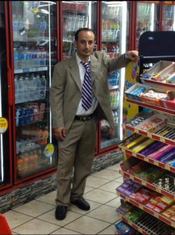 عصابة مسلحة تعتدي على يمني في اميركا وتطلق النار على رأسه