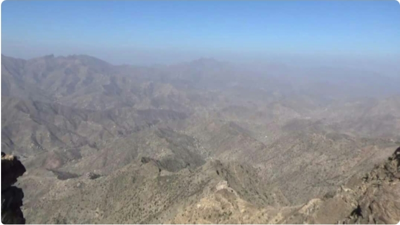 الجيش يحرر مواقع جديدة في جبهة الأحكوم جنوبي شرق تعز"تفاصيل"