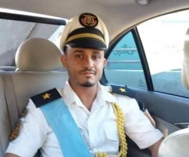 جريمة مروعة تهز صنعاء...مشرف حوثي يقتل سائق باص لأنه سبقه في الطريق!