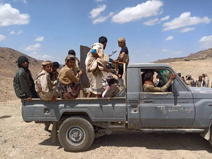 معارك عنيفة في البيضاء بعد تقدم الحوثيين وسيطرتهم على عدد من المواقع