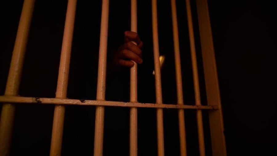 بتهمة صحفي.. مليشيا الحوثي تحدد أولى جلسات محاكمة الصحفيين الأربعة في هذا الموعد