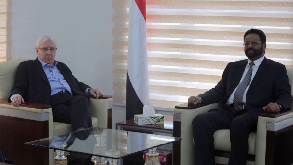 هاتفيًا.. هذا ما ناقشه "غريفيث" مع محافظ مأرب اللواء "العرادة"..!