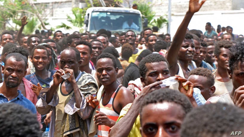 اللاجئون الإثيوبيون في صنعاء...إما القتال أو دفع المال أو البقاء في المعتقل