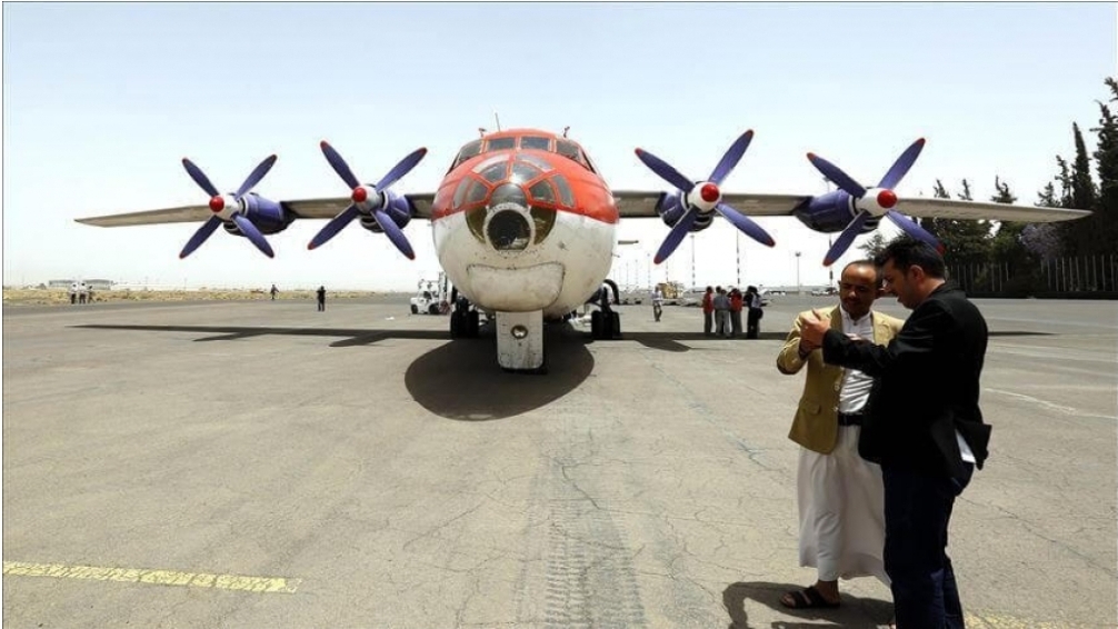 مليشيا الحوثي تستبدل كل كوادر مطار صنعاء بعناصر من جماعتها لهذا السبب!!