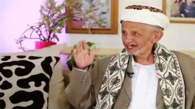 رحيل شاعر "الحميني" الذي سجن بسبب قصيدة على عالم سعودي أفتى بتحريم الزواج من "الزيدية"