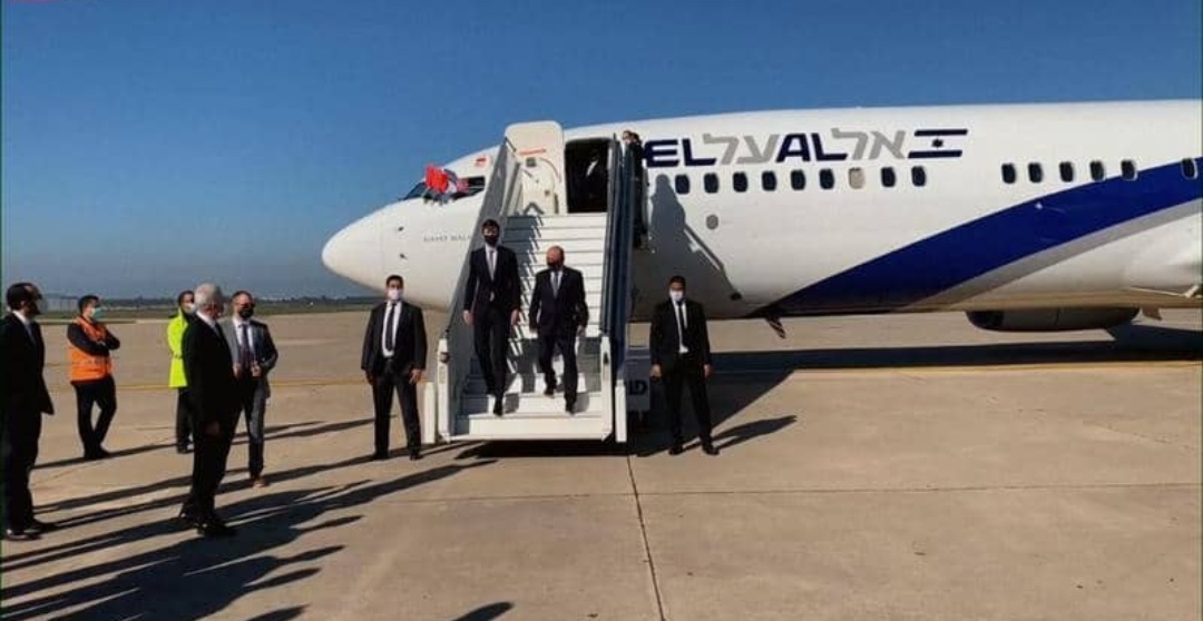 فيديو.. وصول أول طائرة تجارية إسرائيلية إلى المغرب