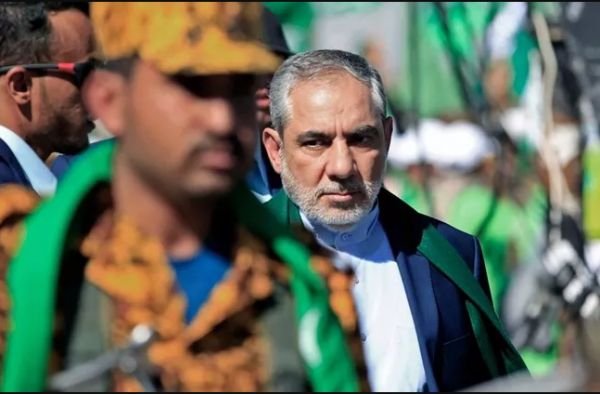 حاكم صنعاء الإيراني ”إيرلو” يعلق على المبادرة السعودية لوقف الحرب في اليمن.. ويصدر توجيه للحوثيين