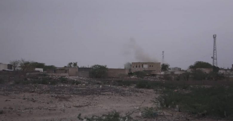 الحوثيون يقصفون الاحياء السكنية جنوب الحديدة