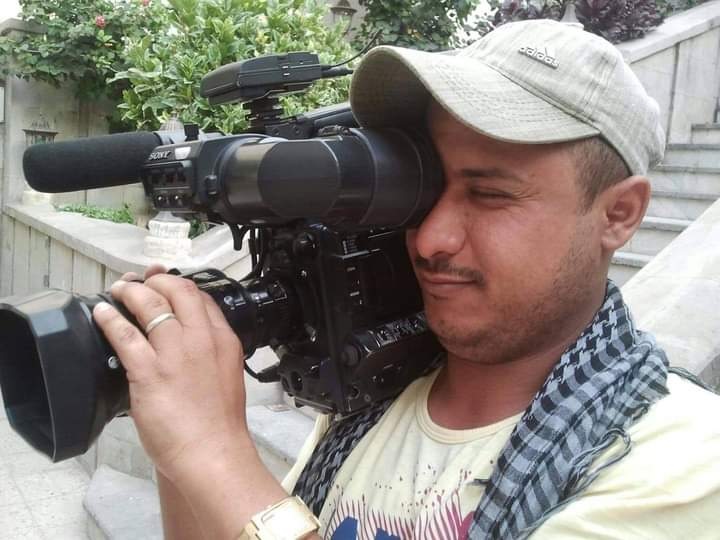 مسلحون يعتدون على مصور صحفي في تعز 