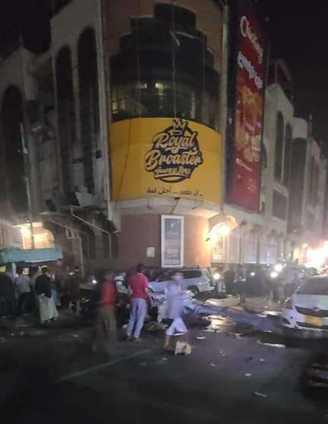 ٣ قتلى وإصابة آخرون...ضحايا مدنيين أثر سقوط مسيرة وسط العاصمة صنعاء 