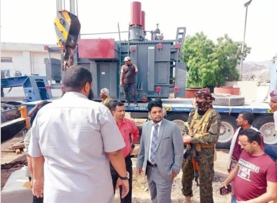 اول تحرك من وزير الكهرباء لإنقاذ محطات عدن 