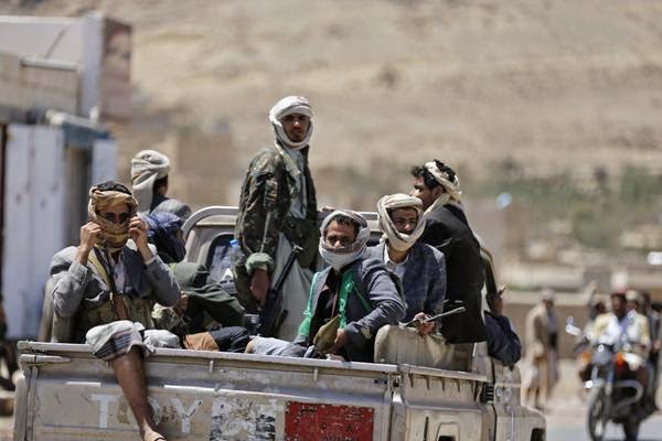 الحوثيون يعلنون تحرير 4 من أسراهم في جبهة الجوف