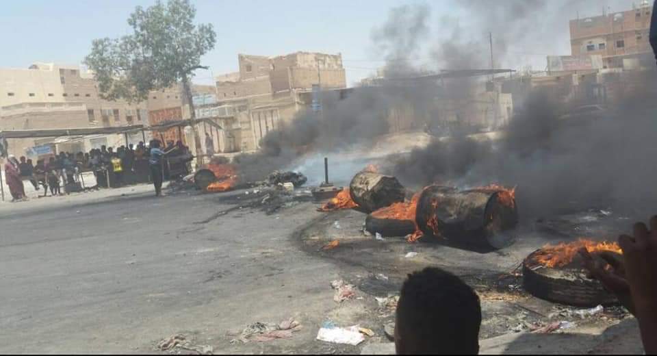 احتجاجات وعصيان مدني في سيئون رفضاً لتظاهرة "الائتلاف الوطني" وبن بريك يصفها بـ"المشبوهة" (تفاصيل + صور)