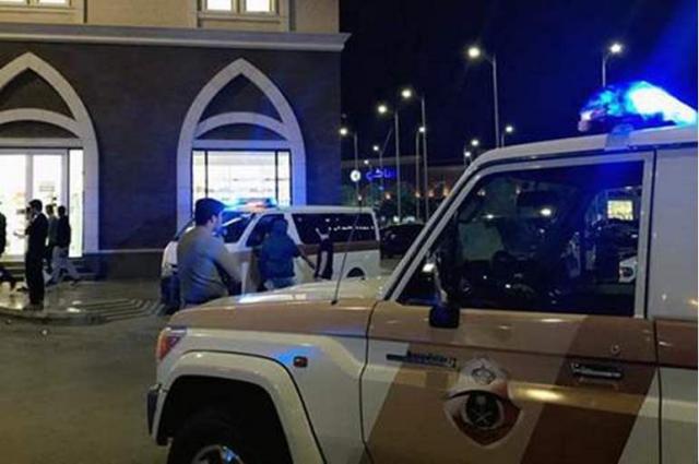 شاهد.. كيف انتهت معركة الشرطة السعودية مع أحد المسلحين فجرًا