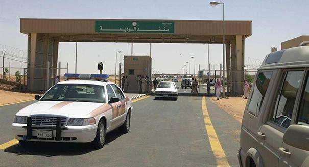 مسؤول سعودي يتفقد منفذ الوديعة ويحث على هذا الأمر