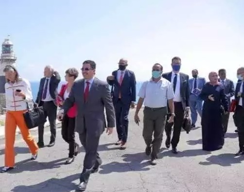 وزير خارجية اليمن يعود إلى عدن لأول مرة منذ 8 أشهر