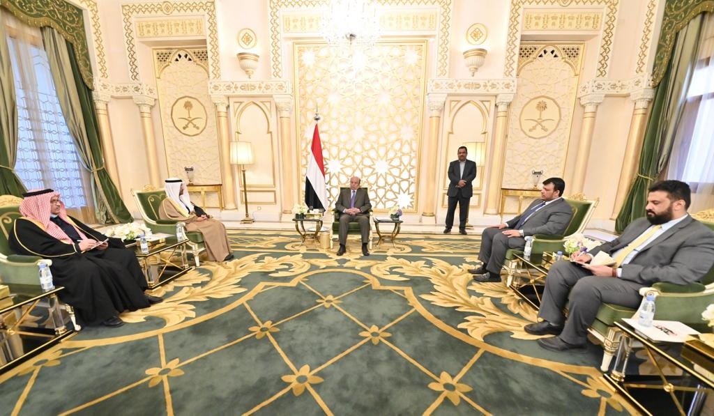الرئاسة اليمنية تطلب دعما اقتصادياً خليجياً عاجلاً
