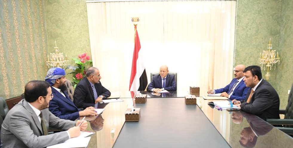 الرئاسي اليمني يشكل لجنة للنظر في قضايا المعسرين والافراج عنهم