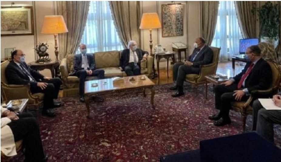 وفدتابع لطارق صالح يلتقي غريفيت ويعرض علية تسوية شاملة لاتستثني أحد من اليمنيين"تفاصيل"
