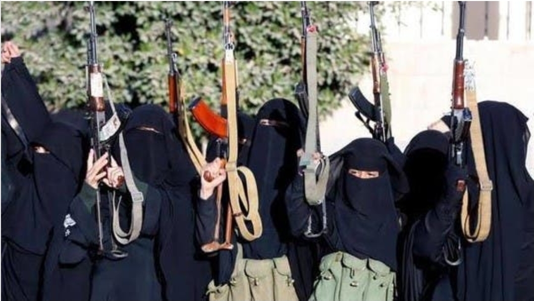 مليشيا الحوثي تأخذ 100 أمراة يمنية الى أماكن سريه ... والسبب صادم!!