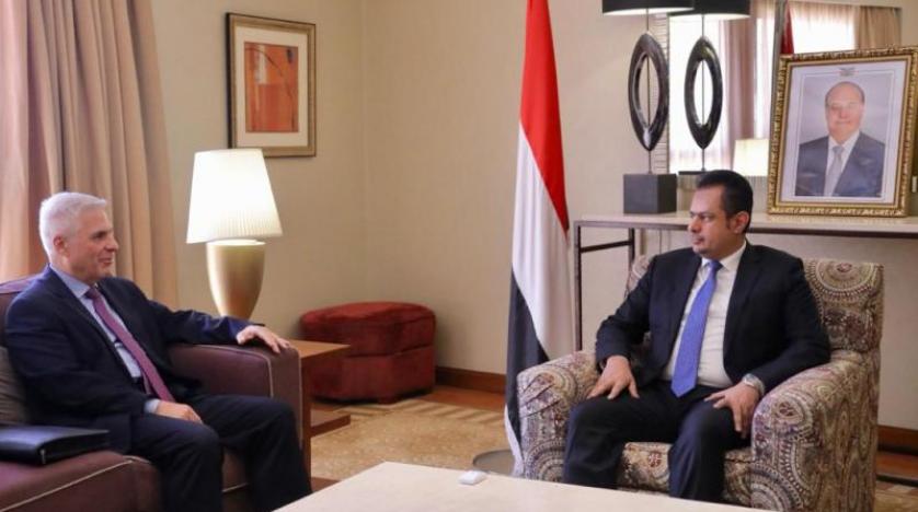 الحكومة تطالب بموقف دولي حازم تجاه مراوغات الحوثي في خزان صافر