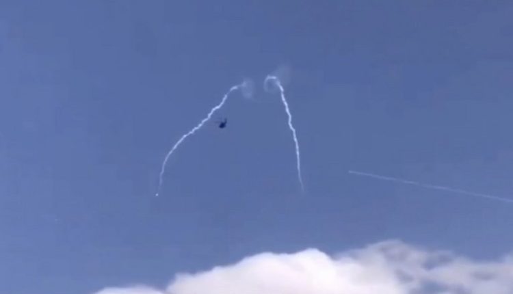 بالفيديو.. طيار سعودي ماهر يتعامل بطريقة احترافية مع صاروخ حوثي حاول استهدافه