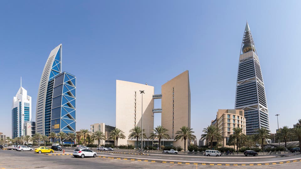 السعودية تفاجئ الجميع وتعلن 3 شروط لإصدار تأشيرة خروج للوافدين عام 2020.. تعرف عليهم!