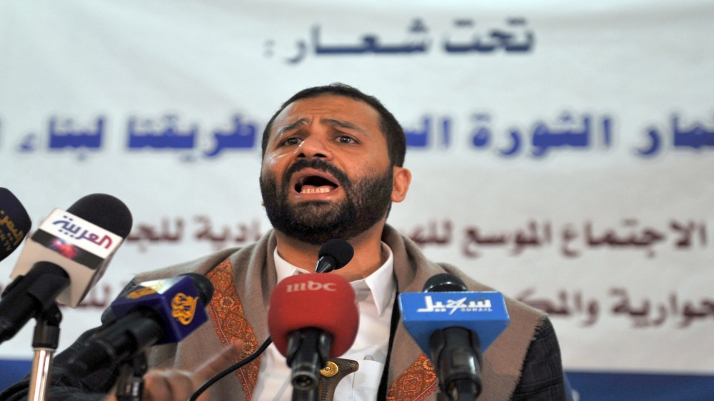 حميد الأحمر يوجه رسالة لليمنيين في مناطق سيطرة الحوثيين
