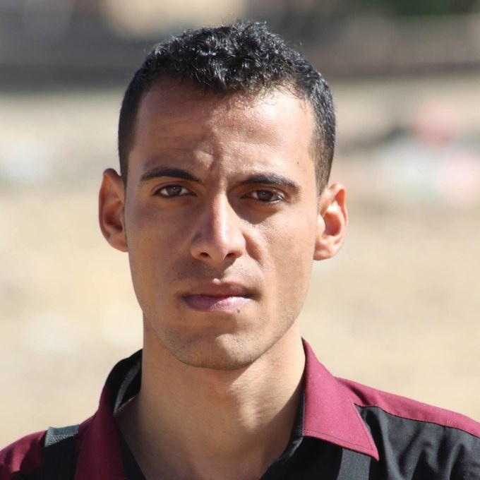 ميليشيا الحوثي تنقل صحفي من زنزانته الانفرادية بعد 80 يوماً من اختطافه