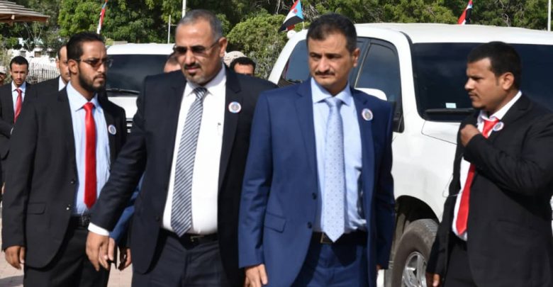 وفد الانتقالي في مفاوضات "اتفاق الرياض" يعود إلى عدن [صور]