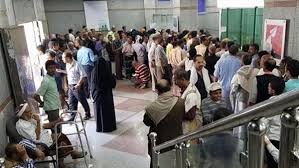 الحكومة تتهم الحوثيين بالسعي لإفشال اتفاق صرف مرتبات موظفي الدولة وتدعو إلى تحرك دولي 