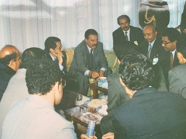 نريد احتواء إريتريا قبل أن تستميلها السعودية.. كيف أدار صالح أزمة احتلال أرخبيل حنيش؟