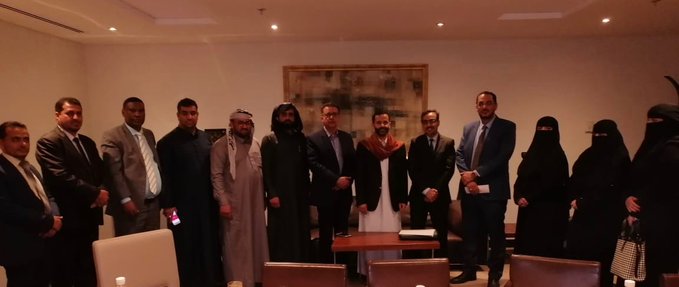 حميد الاحمر يبدي استعداده للتصالح مع أحمد علي وطارق صالح (محامي)