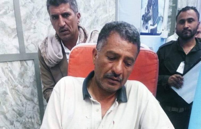 صحفي يمني يضرب عن الطعام حتى القبض على من إعتدوا عليه في صنعاء