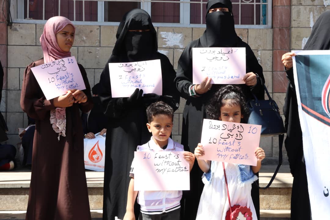 رابطة محلية: الحوثيون يمنعون العلاج عن 31 مختطفاً في تعز
