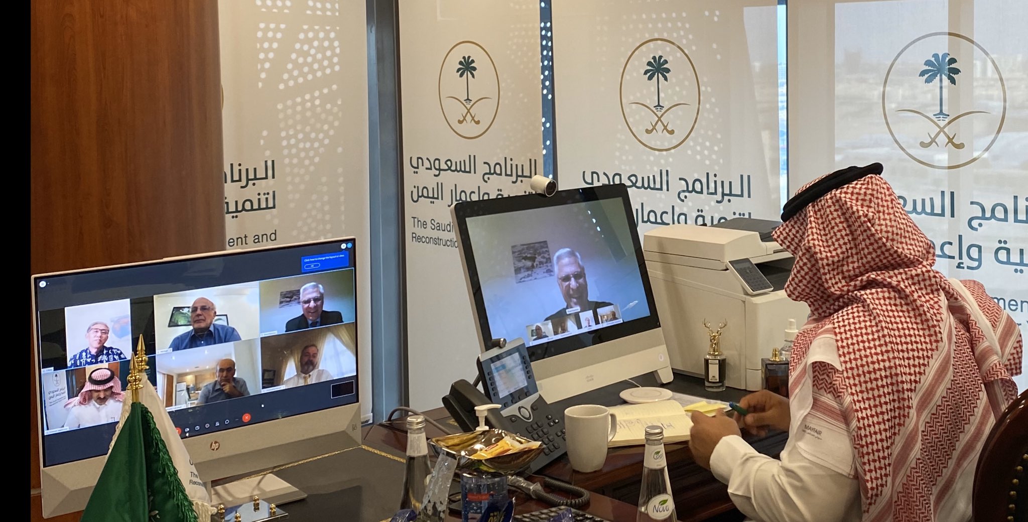 سفير السعودية جابر يطلع "سفراء الخمس" على آلية تسريع تنفيذ اتفاق الرياض وآرون يرد: سنواصل التعاون معكم