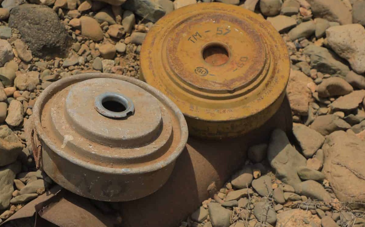 مقتل وإصابة طفلين بانفجار لغم حوثي شمال شرق اليمن