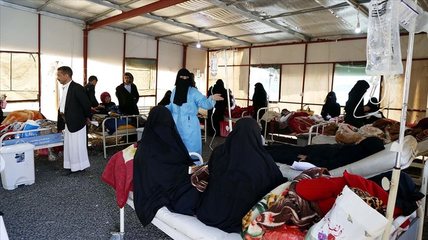 وزير صحة الحوثيين يهدد 30 مستشفى خاصا بالاغلاق