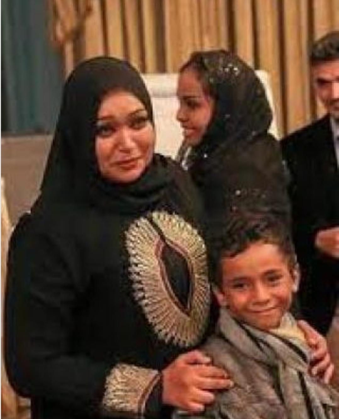 لملس ...يتوعد الشخص الي سيطر على شقة المذيعة جميلة جميل ويوجة رسالة لأولادها