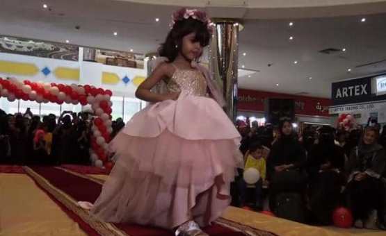 أول عرض للأزياء والموضة في عدن.. (فيديو وصورة)
