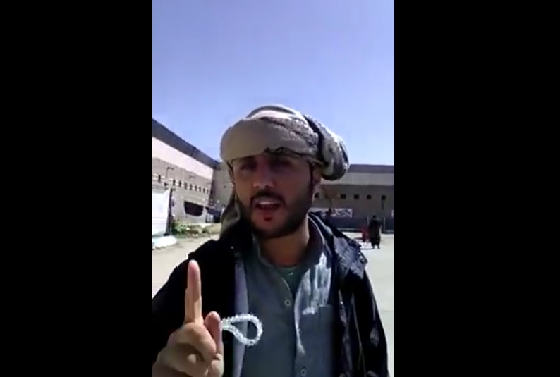 سجين يمني يطلب إعدامه واقفاً ورقص "البرع" قبل تنفيذ الحكم (تفاصيل + فيديو)