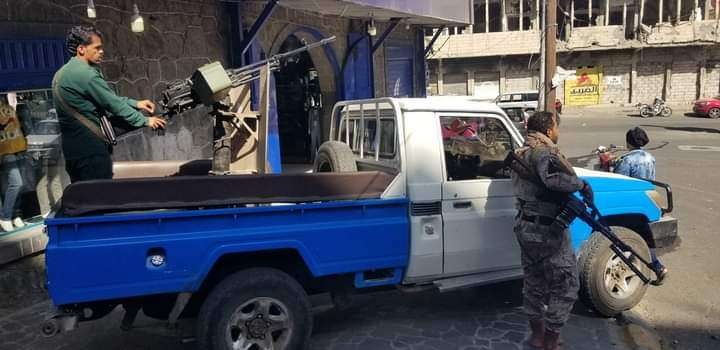 مقتل مطلوب أمني وإصابة آخر في تعز