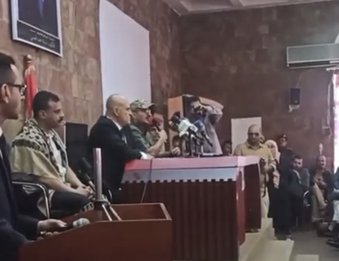 وصلها اليوم لأول مرة منذ اندلاع الحرب.. العميد طارق صالح يرأس اجتماعا رفيعا في تعز ويؤكد على هذا الامر