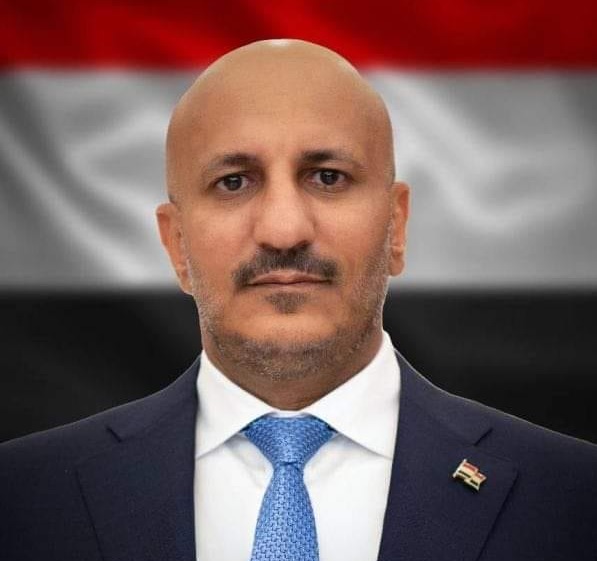العميد طارق صالح يرحب بعودة سوريا الى الحضن العربي