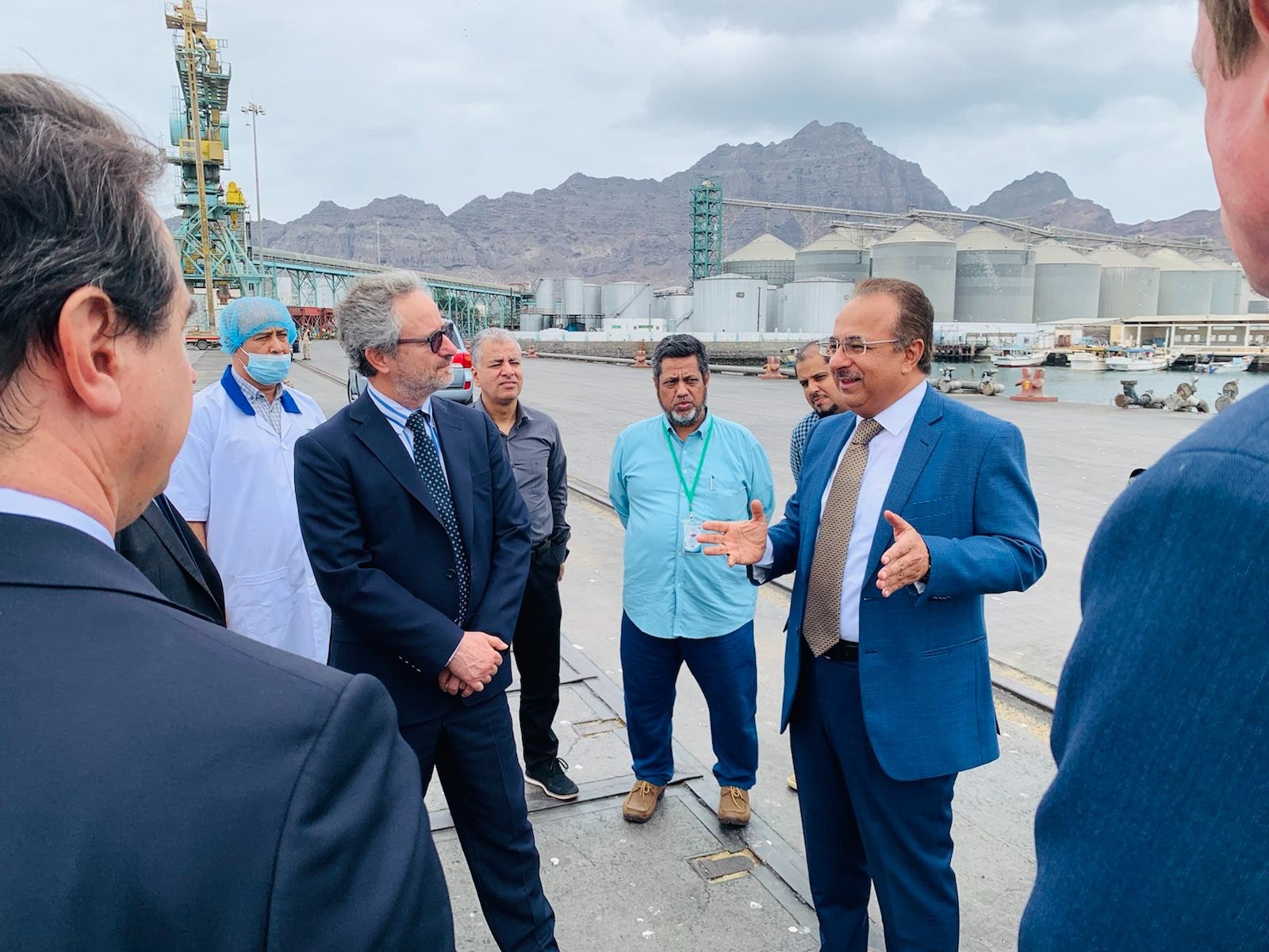سفراء الاتحاد الاوروبي يشيدون بدور مجموعة هائل سعيد أنعم في دعم واسناد البرامج الانسانية والتنمية الاجتماعية في اليمن