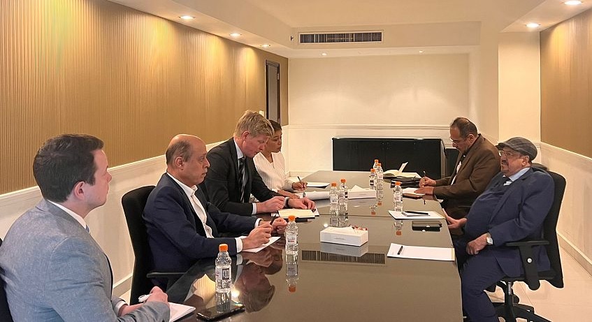 رئيس البرلمان اليمني: الهدنة ان لم تصل الى تسوية شاملة فهي مضيعة للوقت ويجب الضغط على الحوثي لوقف العبث بالملف الانساني