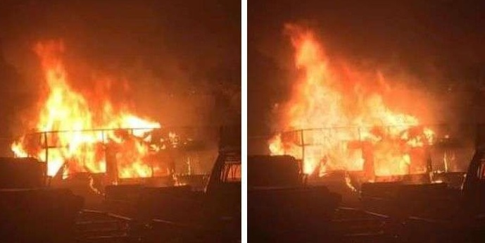 حريق هائل يلتهم سوقا شعبيا في عدن