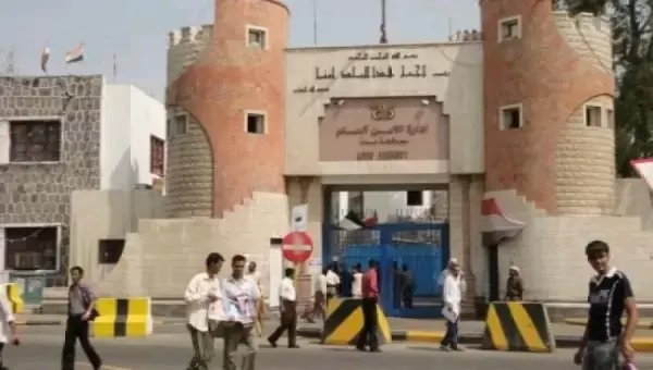 أمن عدن يلقي القبض على متهم بجريمة قتل 