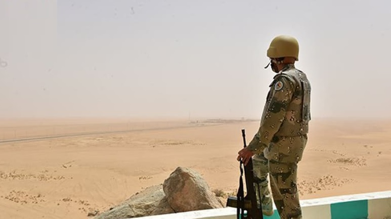 بينهم يمنيون.. السعودية تضبط أكثر من 700 شخص حاولوا عبور حدودها خلال أسبوع
